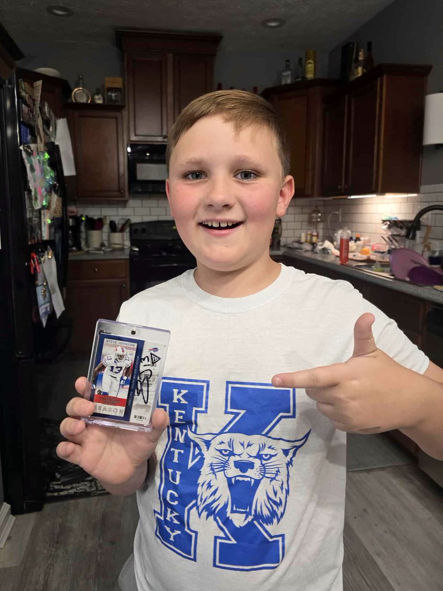 StevieJohnson13's tweet image. Sometimes I might not be able to pull up in person… but trust, I’m still gonna try to make a play. 

That’s what it’s all about—finding ways to connect, even from a distance.

#WhySoSerious #HandleBizHaveFun