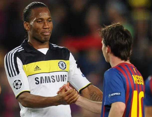 🗣️ Didier Drogba: "I remember one story very well. Di Matteo, Chelsea's coach at the time, did as usual and gave us a list of the opposing team's top scorers. It was by example lists with Wayne Rooney-22 goals, and Robin van Persie-15 goals. And so on.

Then, one day, we faced FC