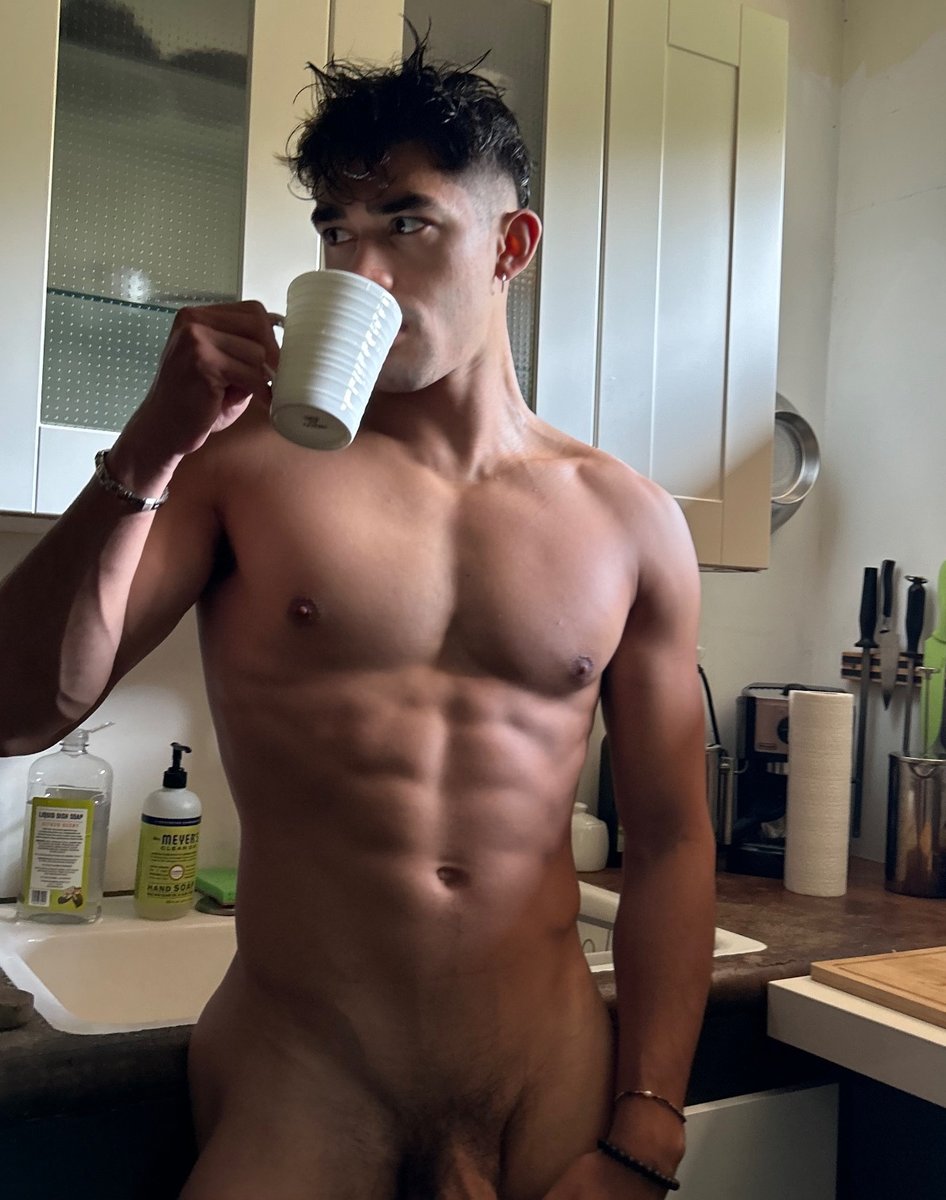 gilles🔞🔞🔞🤣🤣🏳️🌈🏳️🌈🙈🙈🙈 (@chibigilles) on Twitter photo Bonjour mon adorable et merveilleux <a href="/alexandresegu47/">Séguin Alexandre 🇨🇦</a> je te souhaite un excellent mercredi passe une agréable journée, bon courage pour le travail gros bisous 😘😘❤️❤️💋💋 Bonjour mon adorable et merveilleux <a href="/alexandresegu47/">Séguin Alexandre 🇨🇦</a> je te souhaite un excellent mercredi passe une agréable journée, bon courage pour le travail gros bisous 😘😘❤️❤️💋💋