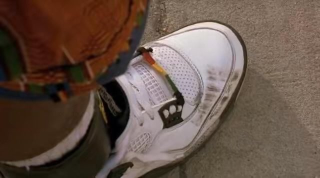 scumbagdzaa's tweet image. YOOOOOOO!  #Bugginout #dotherightthing #jordan4s @quiethandfilms