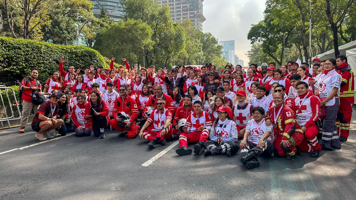 CrmVol's tweet photo. 07.09.25 Se llevó a cabo la Carrera de la Cruz roja Mexicana Salvando Vidas, fue cubierta con 47 voluntarios pie tierra, 28 bikers y 11 scouts, apoyando en diversas actividades previas, durante y al final de la misma. @CICR_DRMX @IFRC_es https://t.co/QpmkBku6S3