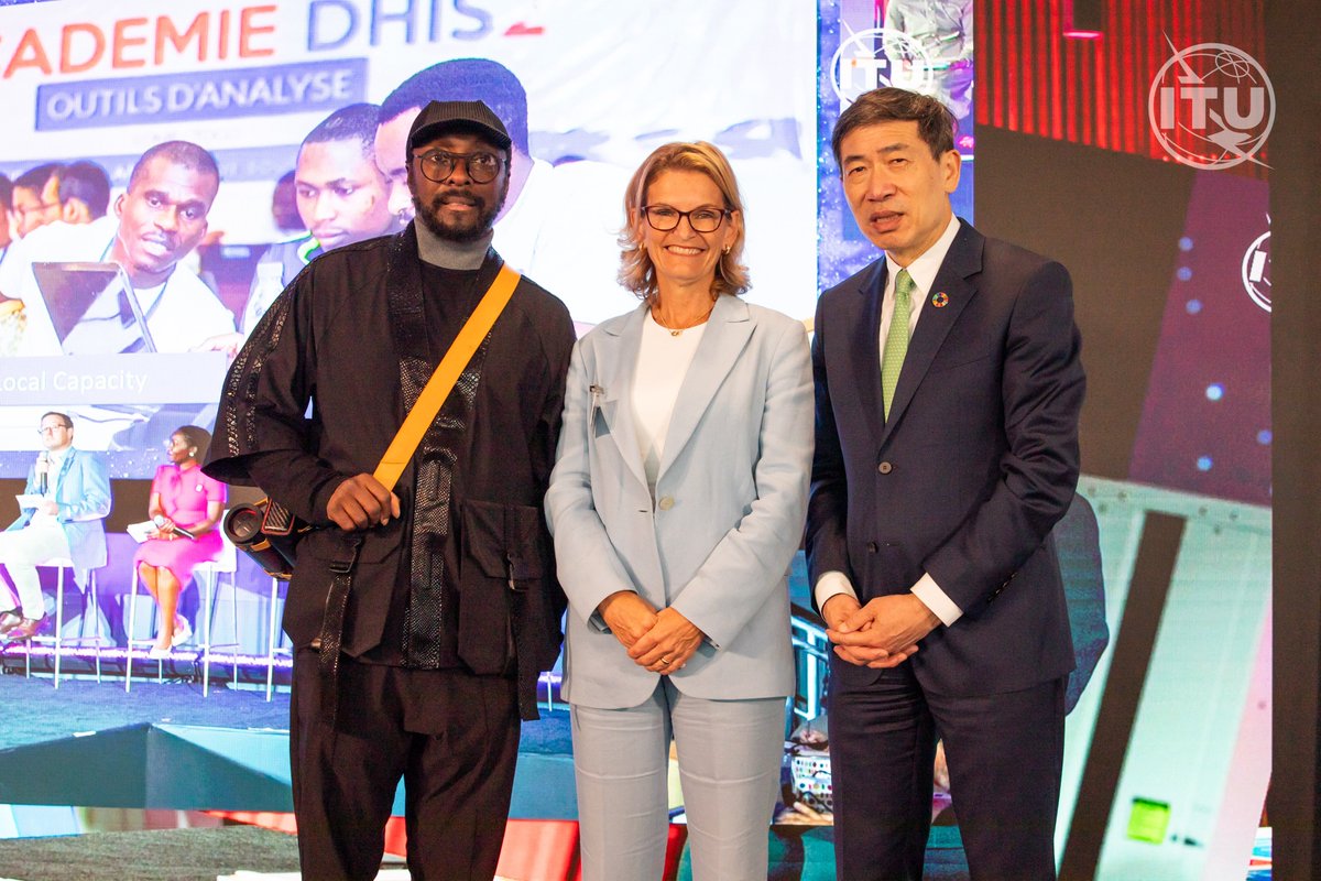 ITUSecGen's tweet image. Digital technologies can be a force for good. 
They can be engines of prosperity #ForPeopleForPlanet. And catalysts for dignity, opportunity, and hope. 
 
#DigitalUNGA is a powerful showcase of solutions + heroes that put digital at the service of global progress every day