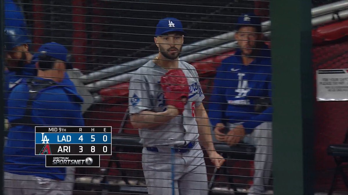 curecosmos's tweet photo. TURN AROUND TANNER SCOTT TURN AROUND GO BACK TO THE BULLPEN DO NOT SET FOOT ON THE FIELD PLEASE GO BACK https://t.co/rURMpNKjll