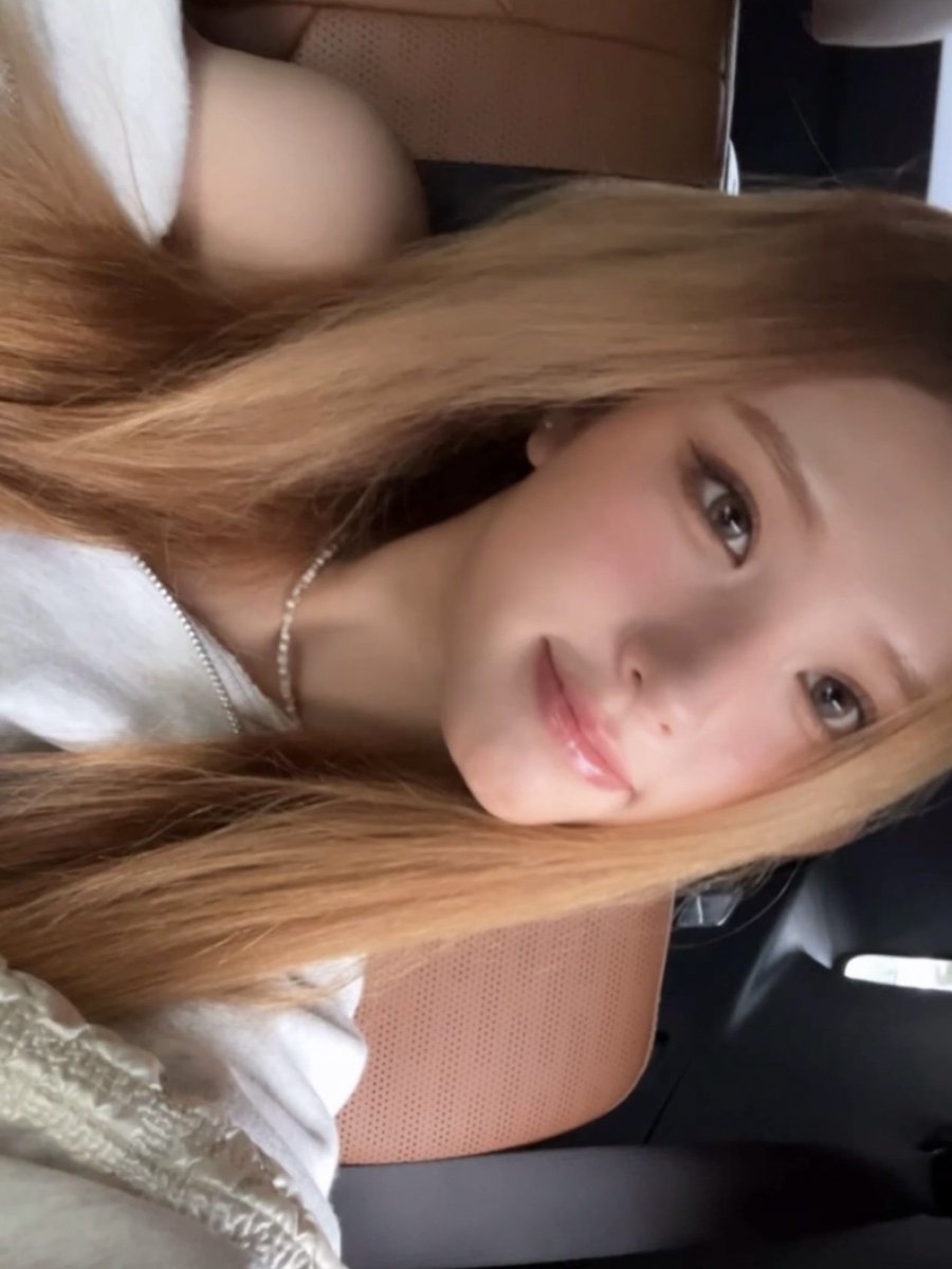 [💛]
🤍🙈

#마야 #MYAH 
#ODDYOUTH #오드유스 
#Play_with_us