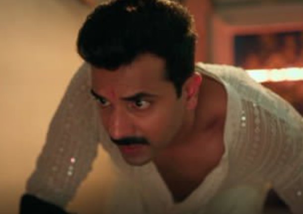 MHKPK HITS 200
#mannat
"Maine ajj tk itna khubsurat aur complicated bomb nhi dekha"
:)