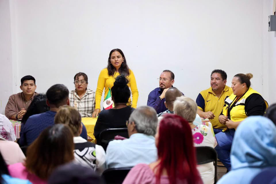 OOA_Oficial's tweet image. En reunión con el Comité Municipal de #Tultepec, presentamos agenda y una ruta uniforme que nos llevará a la siguiente meta.

Sólo con trabajo y resultados, reforzaremos la confianza de la gente. ☀️

#Edomex
#OOA