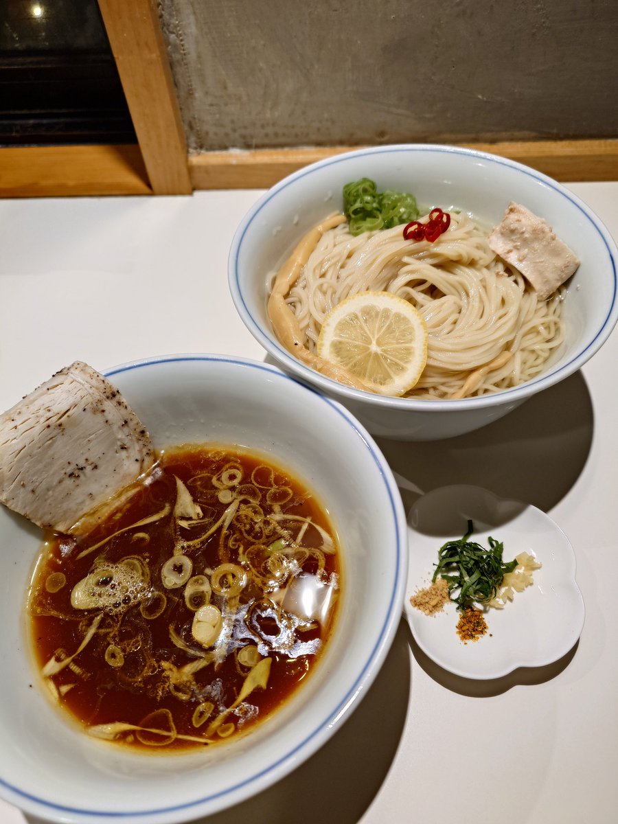 らーめん博物館　モバイルバッテリー Road to 30th らーめん博物館 モバイルバッテリー Road to 30th - メルカリ