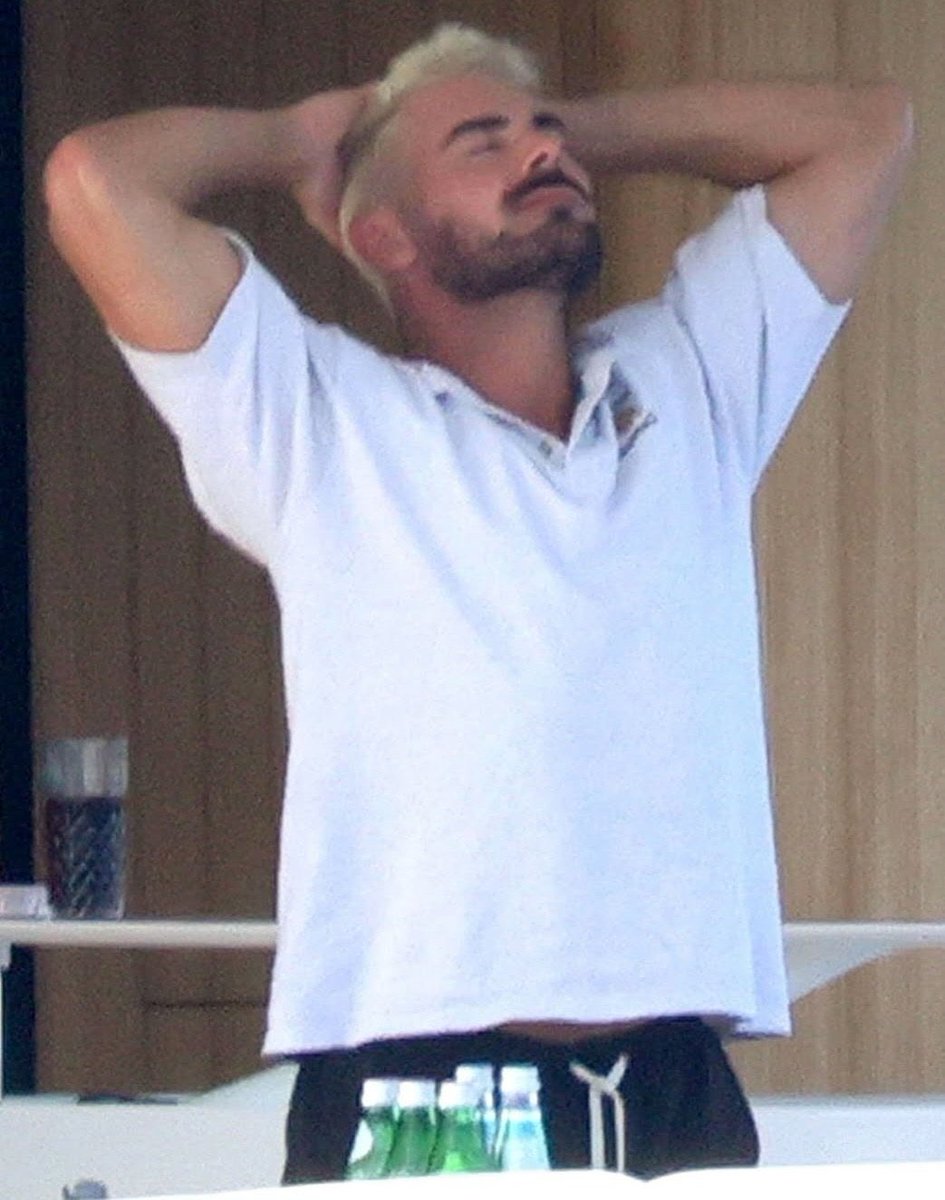 YVR Millennial tweet media