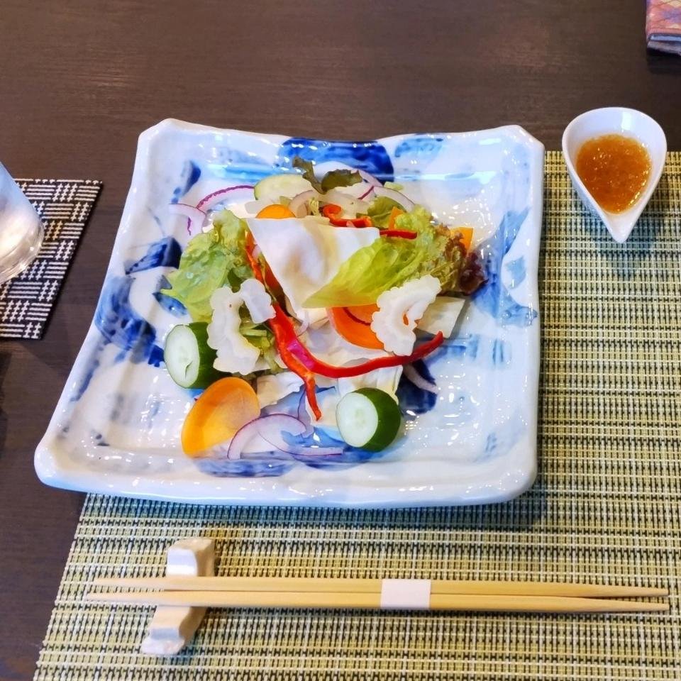 enoki124's tweet image. 井土ヶ谷　悠久三心大和路　日替わりランチ¥1375　サラダ、コーヒー、デザート付き