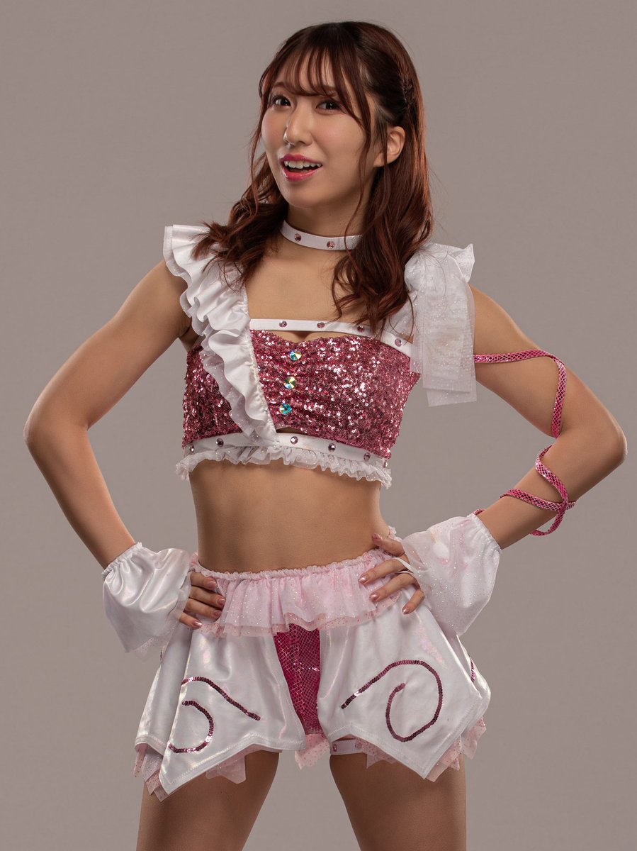 Riho appreciation post, Phenomenal Wrestler, seems like a nice woman, absolutely deserves better than the treatment she receives on this app from fans and Retired wrestlers.