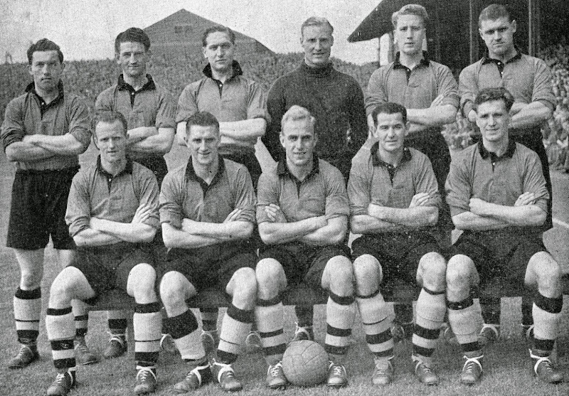 footballmemorys's tweet image. Wolverhampton Wanderers team photo 1951

#WWFC #Wolves #WolverhamptonWanderers