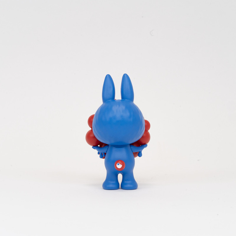 ラブブ×ミャクミャクフィギュア、万博会場内の大丸松坂屋百貨店で10月