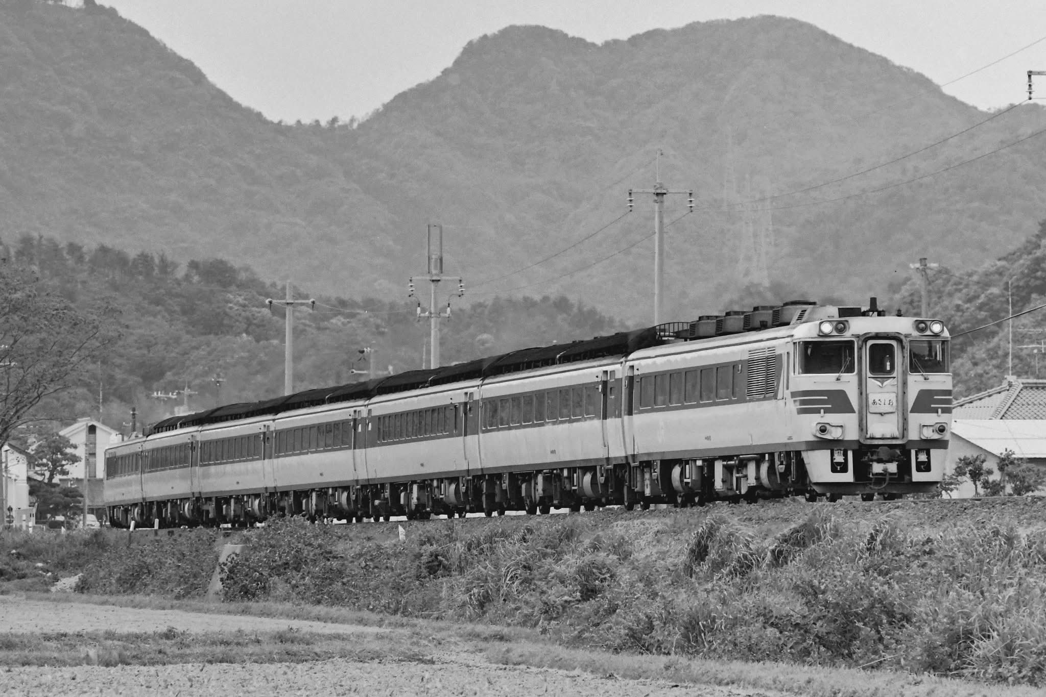 交友社『電車』1964年～1986年 52冊セット 交友社『電車』1964年～1986年 52冊セット 交友社『電車』1964年