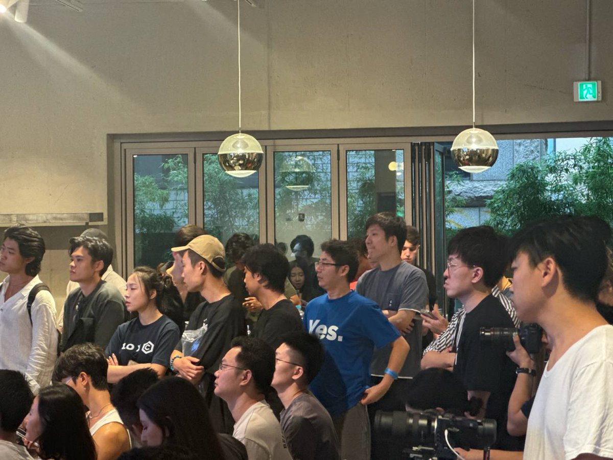 It’s packed at the “When AI Rewires Web3, Who Wins?” panel, exploring how AI is reshaping the blockchain space—one of the hottest topics in the industry today!

We are grateful to moderator Amos Zhang (<a href="/MetaWeb_Amos/">Amos</a>), <a href="/NEARProtocol/">NEAR Protocol</a>’s OG, and the speakers for sharing their