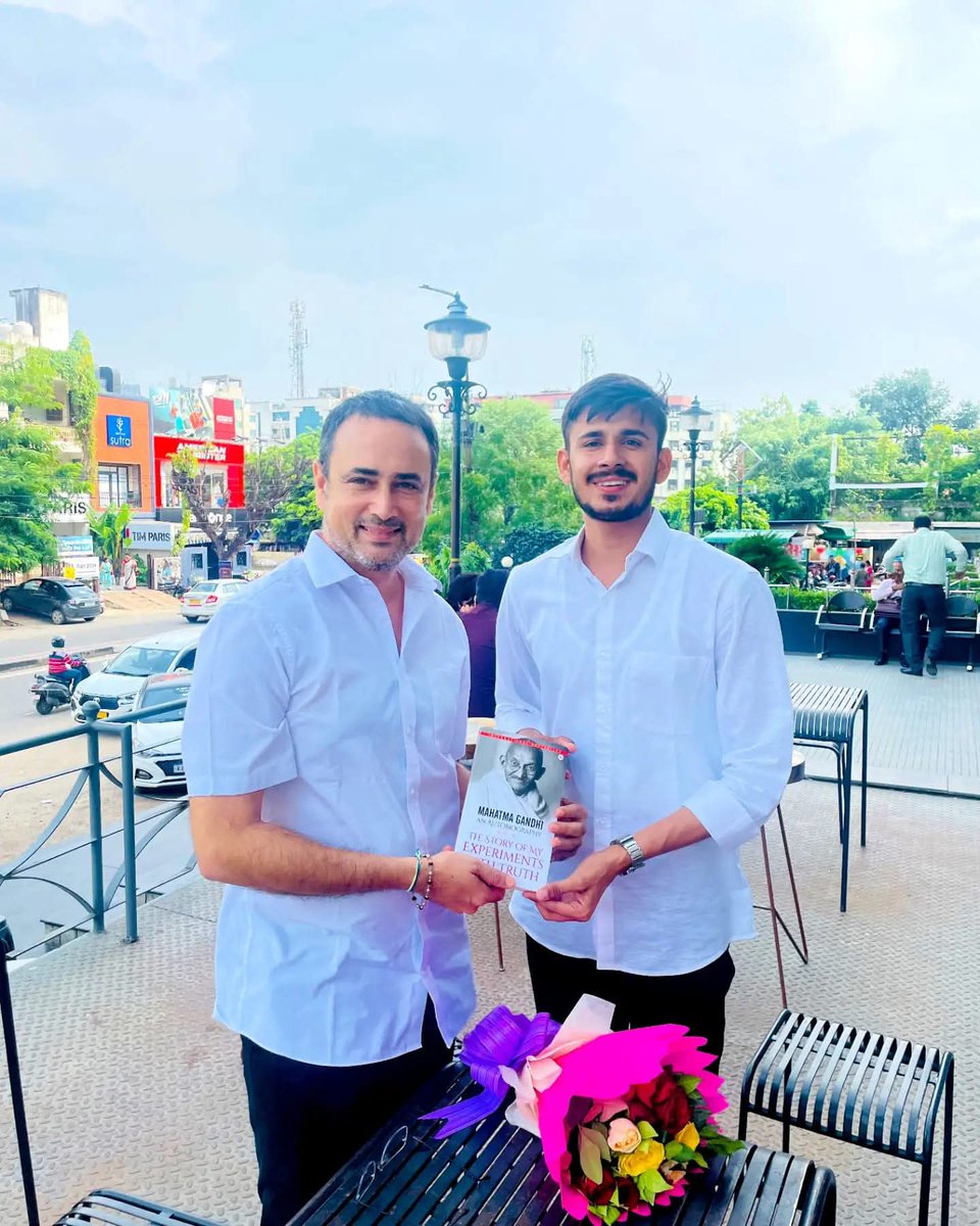 vishaljakhar4u's tweet image. आदर्श नेता, बड़े भाईसाहब, राजस्थान सरकार में पूर्व राज्य मंत्री आदरणीय श्री सीताराम लाम्बा जी को अखिल भारतीय कांग्रेस कमेटी द्वारा छत्तीसगढ़ में संगठन सृजन अभियान का ऑब्जर्वर नियुक्त किए जाने पर हार्दिक बधाई एवं शुभकामनाएँ।
@sitaramlamba