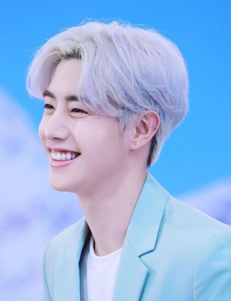 Mark Tuan At Weibo Music Awards 
#MarkTuan_WMA2025