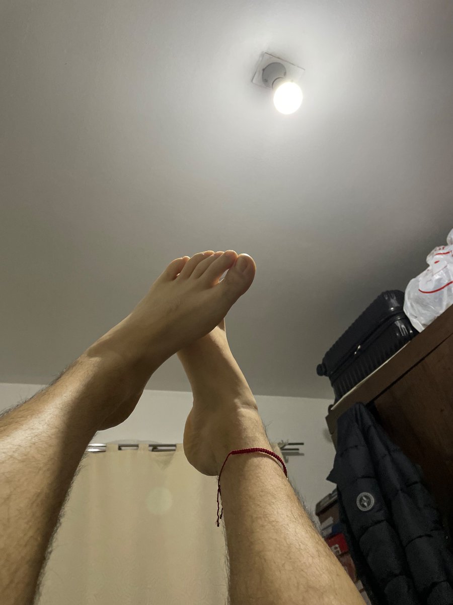 👣😎