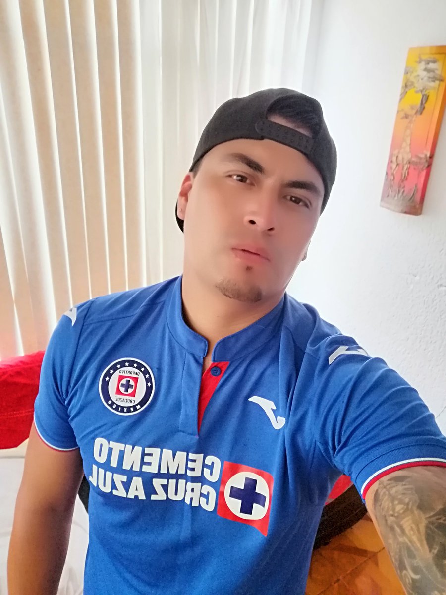 Ivn13lendhers's tweet photo. @gerardoo_gh @lacruzazul Arriba la maquina 🚂🔥 https://t.co/VUEHwhEPm1