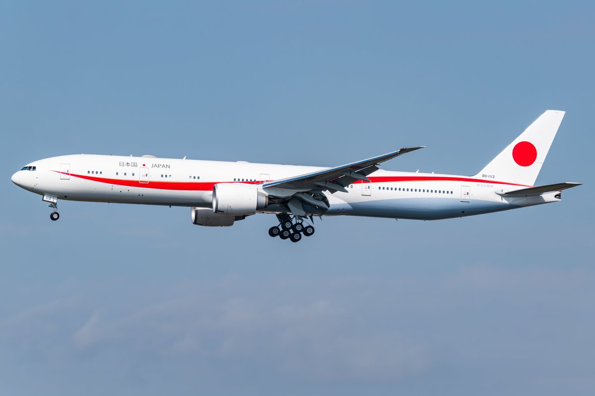 airwaysmagazine's tweet image. JFK’s special flights attending the UN annual assembly. 2/2  

📸 : Tommy Tian /Airways     

#airbus #boeing #avgeek