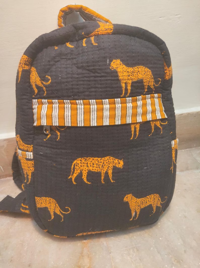 blockprinting01's tweet image. Handmade Quilted Cotton Backpack: Block Print Floral Boho Day pack.
#cottonbag #quiltedbag #softbackpack #travelbag #reversiblebag #giftforher