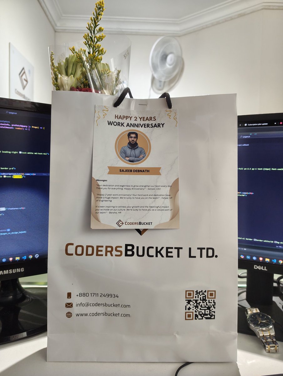 developersajeeb's tweet image. 🎉 2 years strong at CodersBucket Ltd. 💻🙌
Grateful for the journey, the learning, and this amazing surprise 🎁💙

Here’s to more growth &amp;amp; milestones ahead 🚀

#WorkAnniversary #CodersBucket #Teamwork