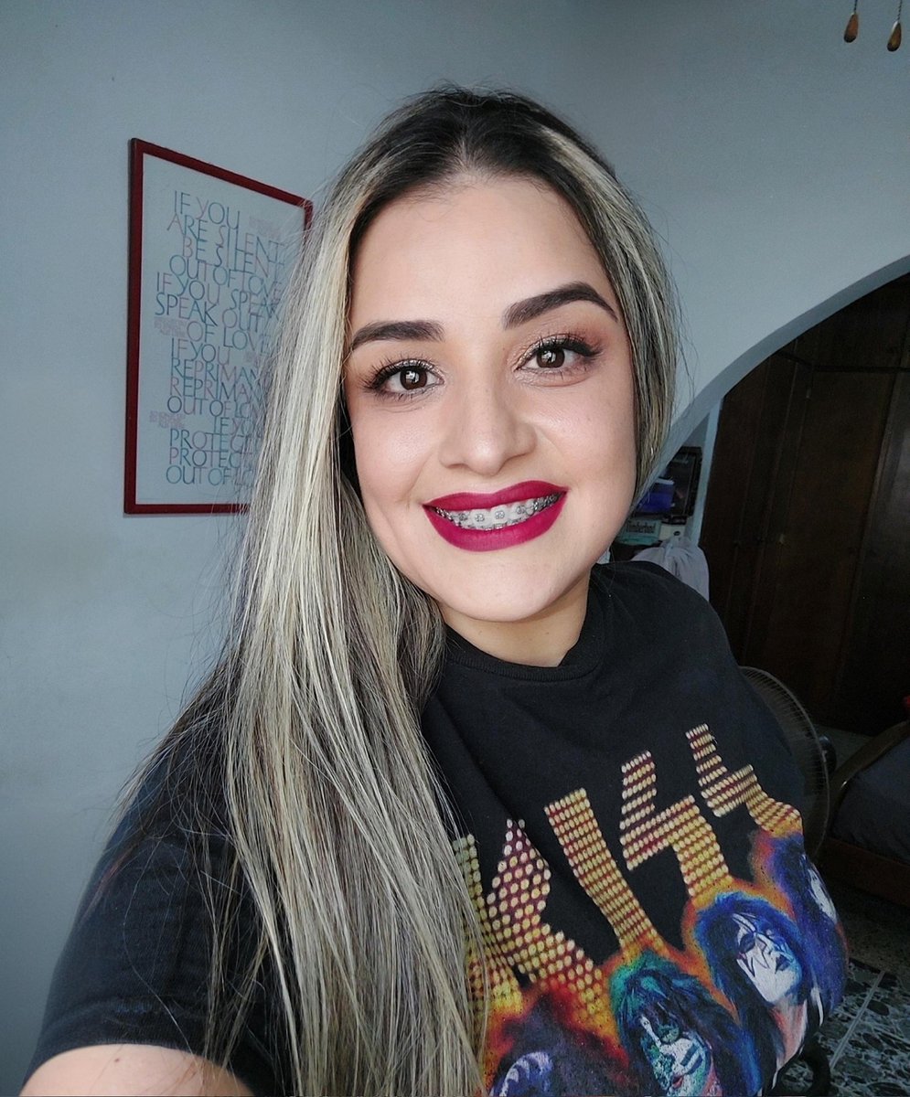 Daniella Antonella DcR 💋 tweet media