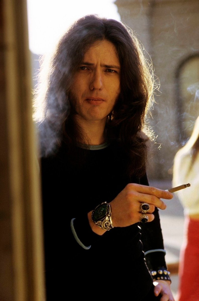 whitesnakeblog's tweet image. Coverdale. 70s😎