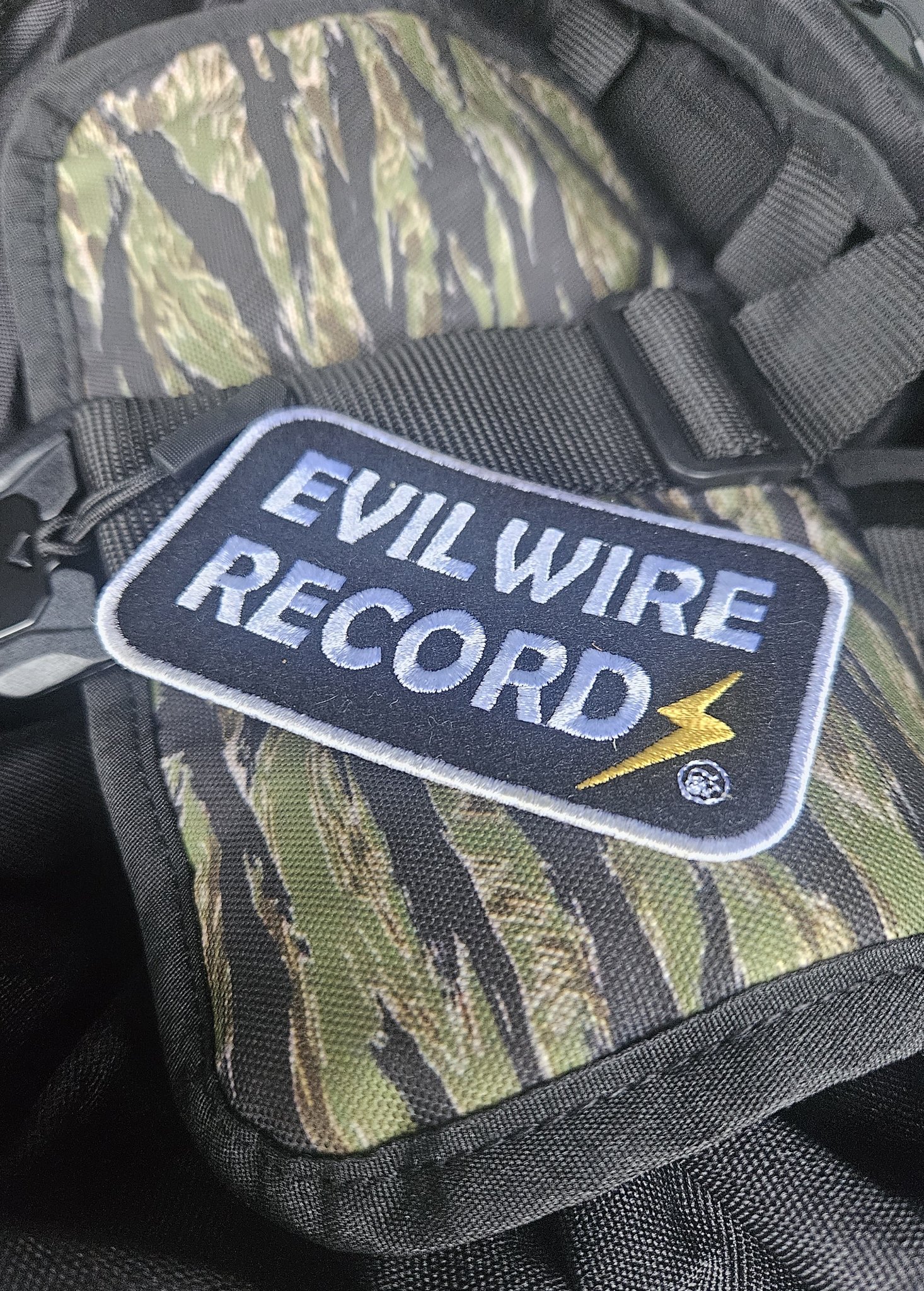 EVILWIRE evilwire イービルワイヤー　シルバーアクセサリートップ EVILWIRE evilwire イービルワイヤー シルバーアクセサリートップ