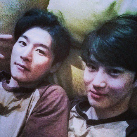 smileflowermuti's tweet image. it's at times like this when i truly deeply miss myeonies boyfriend 💔 they were so cute... #date #3yearstogether like i should just d¡e