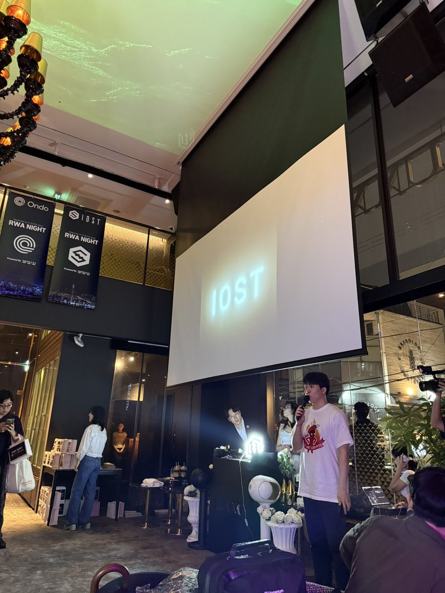 Ultiverse⚡️🐑(L3, ❄️)🐉 $MON(🐶,🐶)❤️ Memecoin tweet media