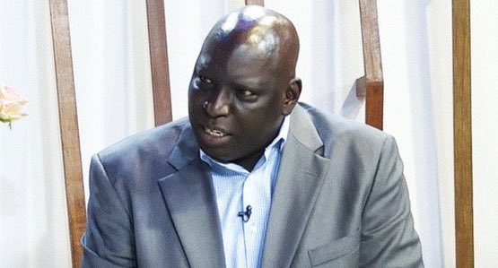Madiambal Diagne et Ellipse sous le coup d'une information judiciaire. Le dossier confié au juge du troisième cabinet financier qui vise plus de 21 milliards de Fcfa  Le patron d'Avenir communication bloqué hier à l'Aibd alors qu'il voulait se rendre à Paris  Libération  🗞️