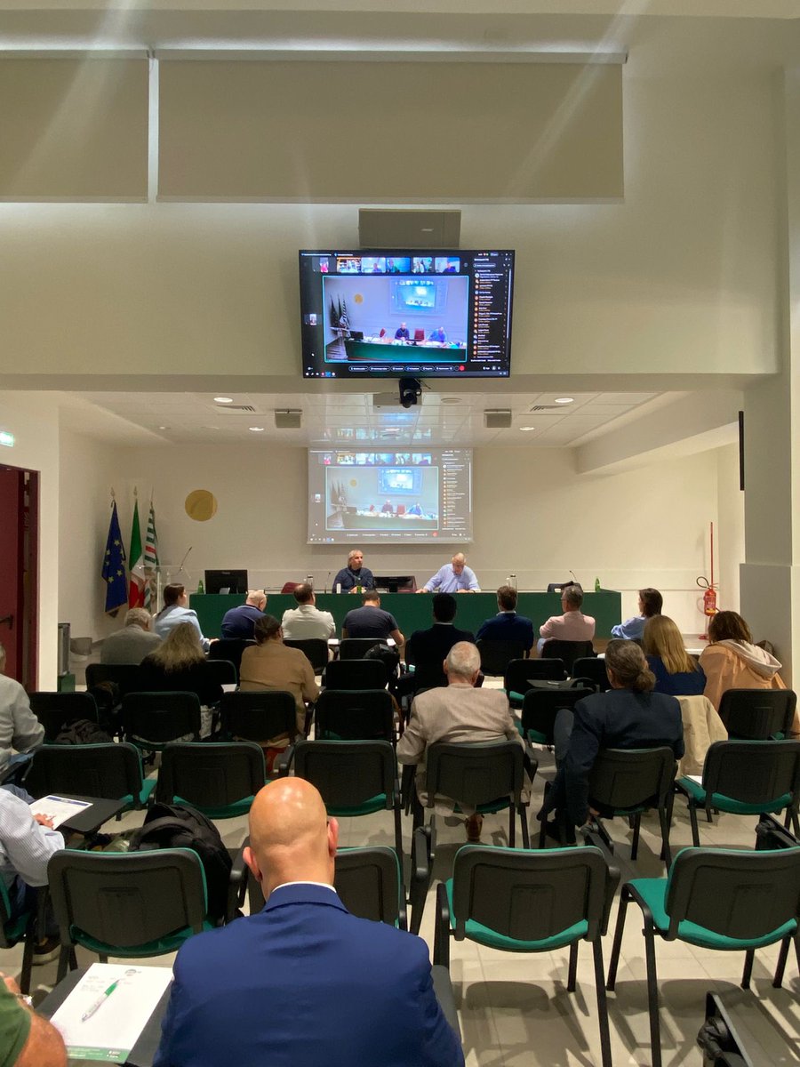 cislfp's tweet photo. 🟢𝗖𝗼𝗼𝗿𝗱𝗶𝗻𝗮𝗺𝗲𝗻𝘁𝗼 𝗦𝗮𝗻𝗶𝘁𝗮̀ 𝗣𝗿𝗶𝘃𝗮𝘁𝗮

Si sta svolgendo oggi la riunione del Coordinamento Nazionale della #SanitàPrivata @cislfp

👉È prevista l’elezione del Coordinatore Nazionale, un passaggio fondamentale per guidare l’azione della Federazione nel comparto https://t.co/Q7rO9MJGiP