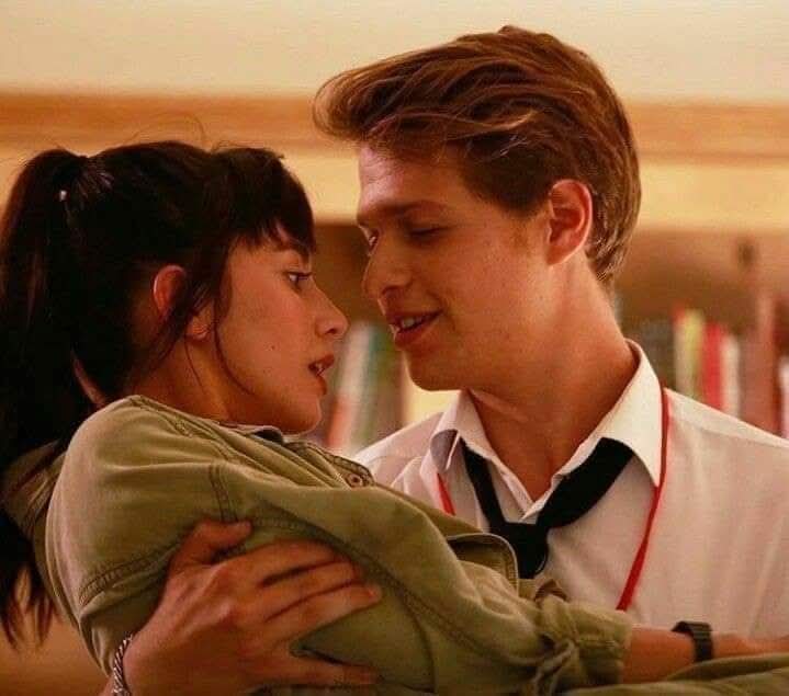 Jl_198's tweet image. میرے پاس بیٹھ میں تمہیں سمجھانا چاہتا ہوں ،،!
اے میرے ہمنشین میں تمہیں اپنانا چاہتا ہوں ،،!
تیرا فتور ❤️