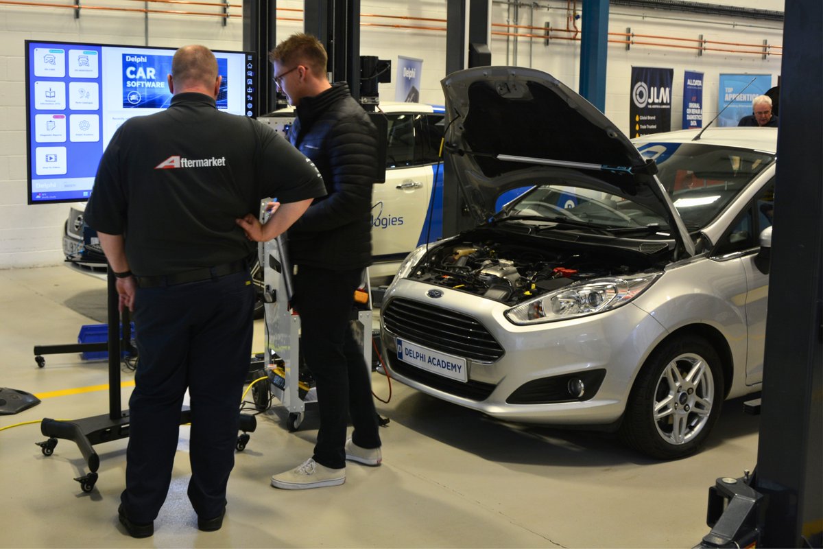 Aftermarket01's tweet image. Over 80% of UK workshops are now ready to service #EVs and investment in #skills is increasing across a sector that is worth more than £17 billion to the UK annually, according to a landmark @SMMT study, reported  by #Aftermarketonline today.