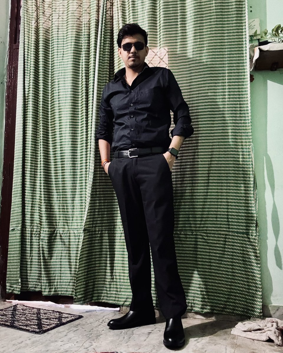 hirenicksharma's tweet image. Blackieeee