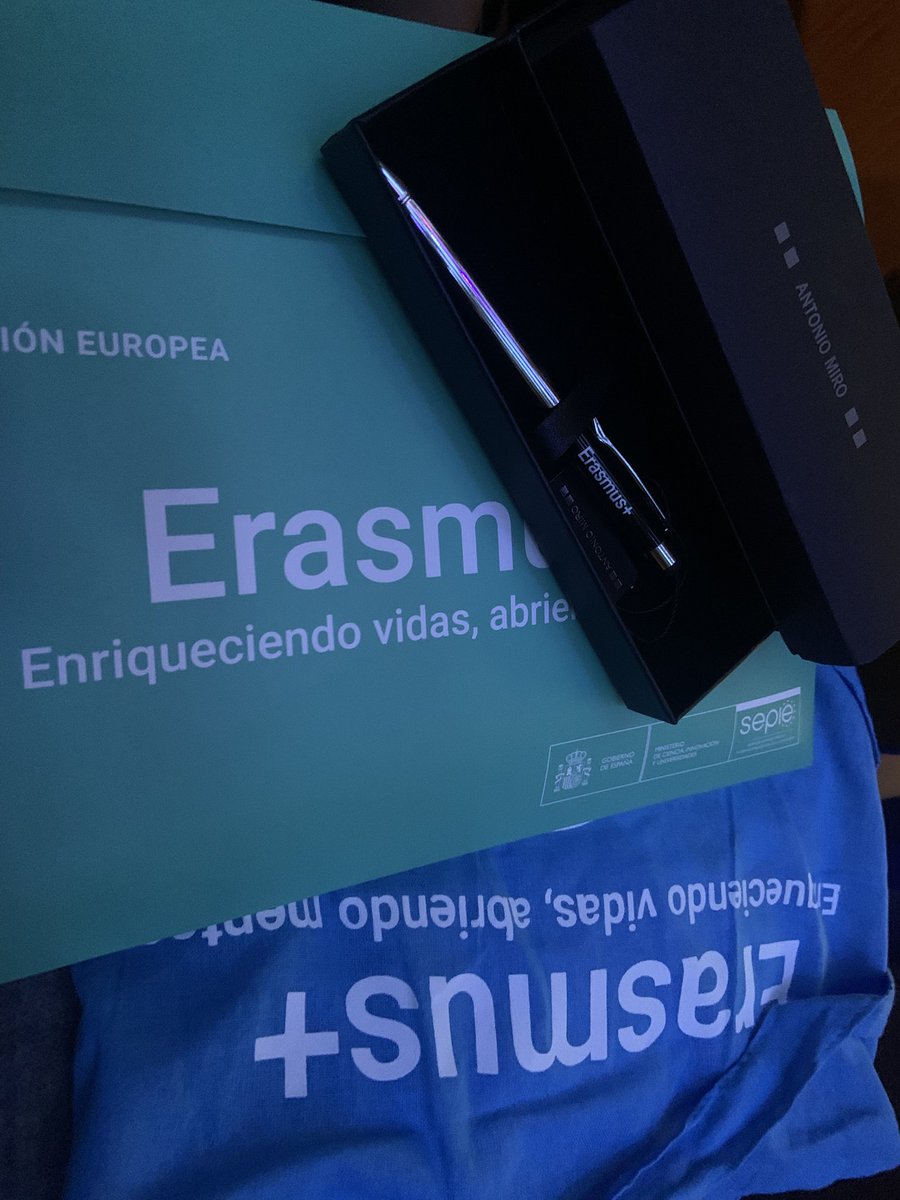 Terminamos las jornadas con Controles de los Proyectos, Difusión y Buenas prácticas de centros. No se ha dado mal el Kahoot! sobre difusión (🥉con premio). Muy interesantes las experiencias de los compañeros 😍<a href="/sepiegob/">SEPIE</a> <a href="/ErasmusPlusV3/">Erasmus+ CPI Valdespartera III</a> <a href="/dgafprofesorado/">F. Prof. Aragón</a> <a href="/Valdespartera3/">CPI Valdespartera 3</a> #ErasmusPlus