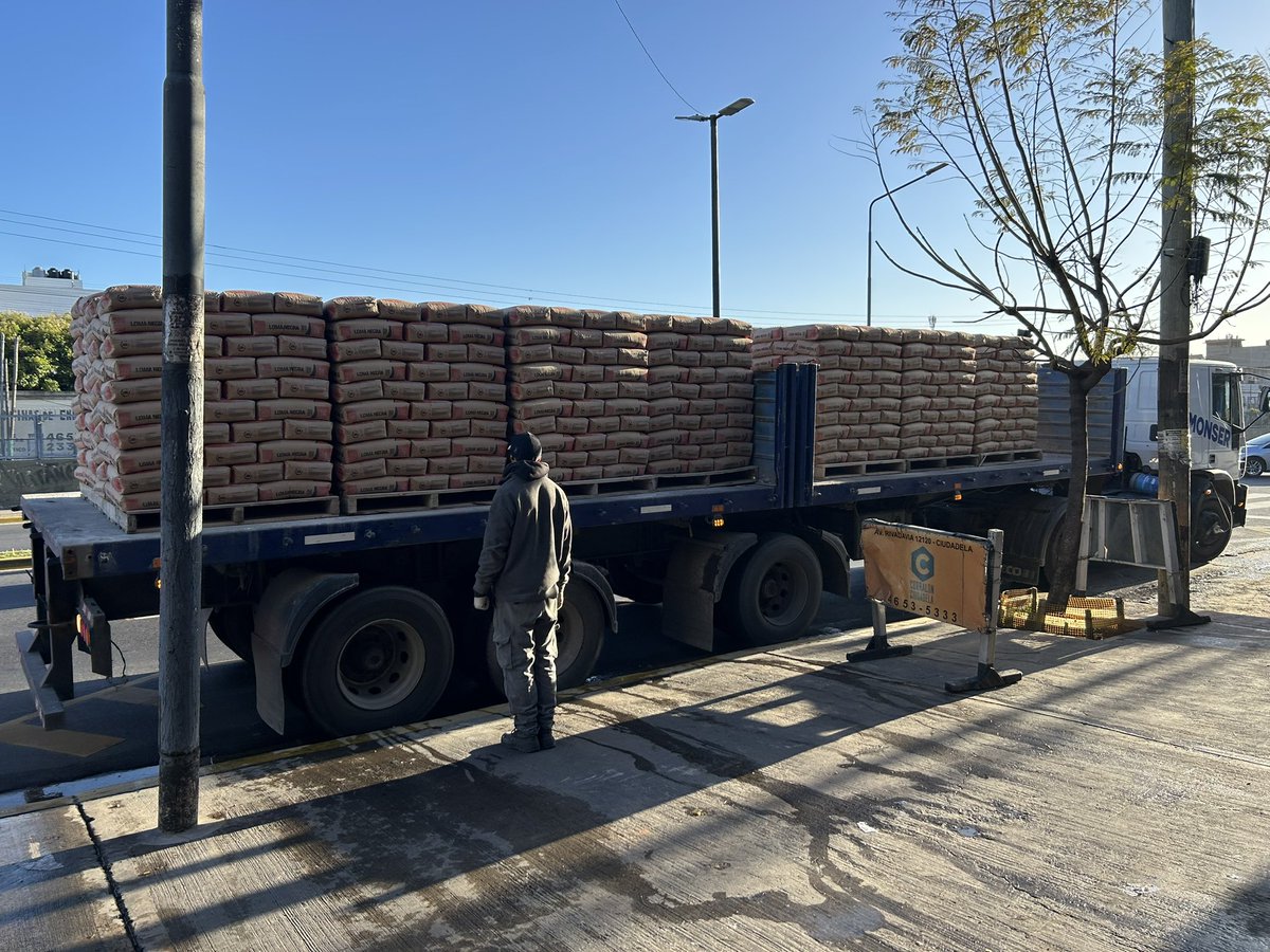 Corralón Ciudadela tweet media