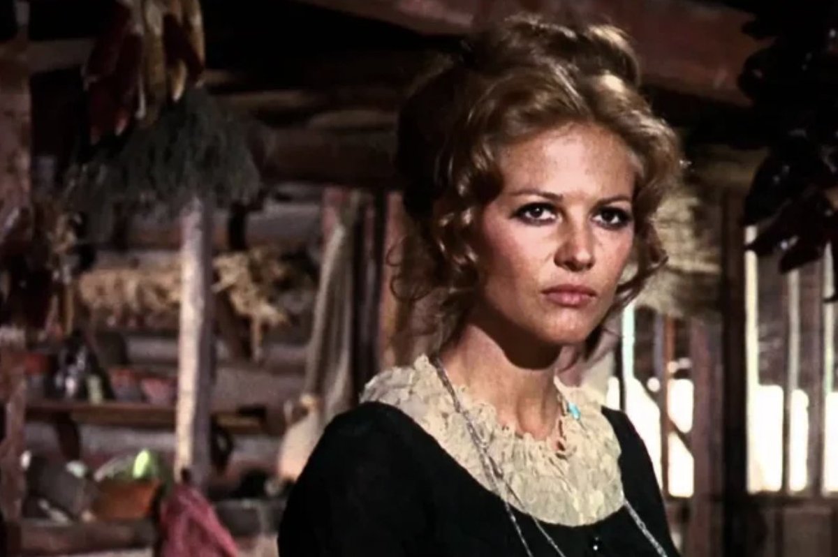 youtube.com/watch?v=i3Q8h-…