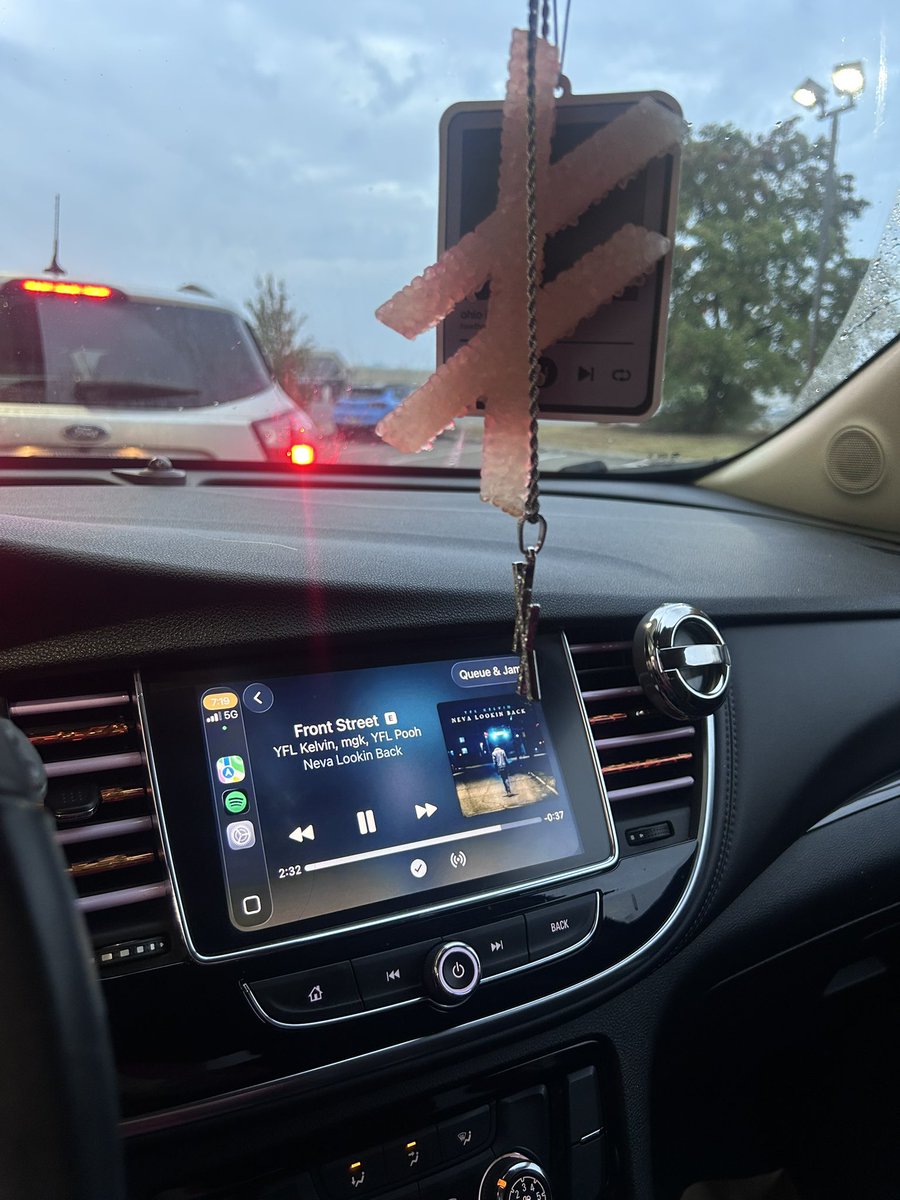 good morning, reminding you this song exists

have a great day 🫶🏻