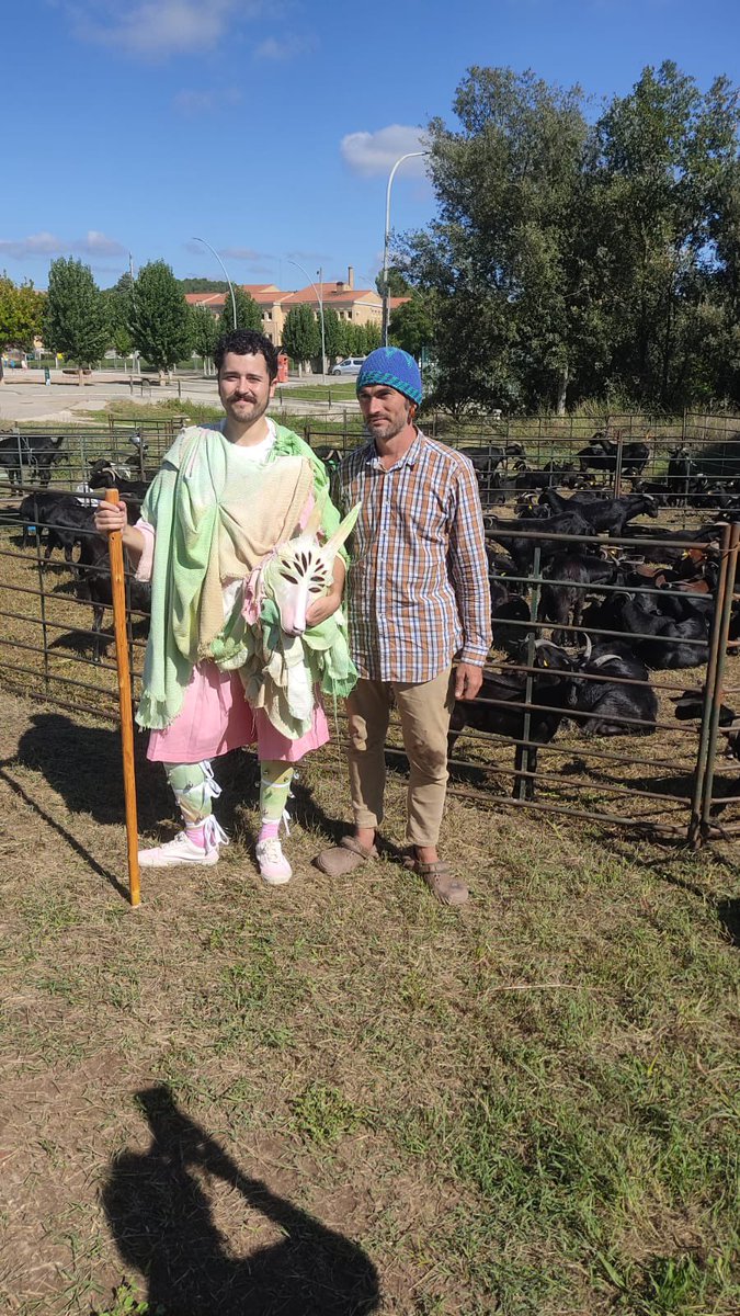 camidemarina's tweet photo. 🐐✨ El ramat del Camí Ramader de Marina ha estat protagonista de la preestrena d’un dels espectacles de la @FMediterrania de Manresa! 😍 Tradició i cultura es donen la mà al territori! 

#Transhumància #CamíRamaderDeMarina #FiraMediterrània https://t.co/sPRZvIzLsV