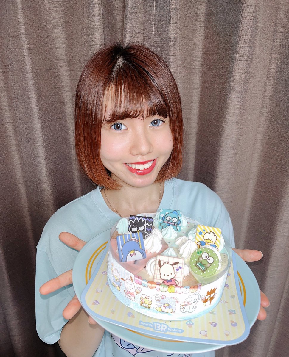 hangyotyan314's tweet image. 念願の…❤️‍🔥
サーティワンはぴだんぶいケーキ🎂
とっても可愛かった🥰

ネームプレートは、
「ハンギョちゃんカップル♡」ですっ💖

これからも頑張っていくぞ〜✊🏻  ̖́-

TikTokも載せたから見てねっ❣️

vt.tiktok.com/ZSDXB8WtP/

#ハンギョちゃん #ハンギョドン #ハンギョちゃんカップル #拡散希望