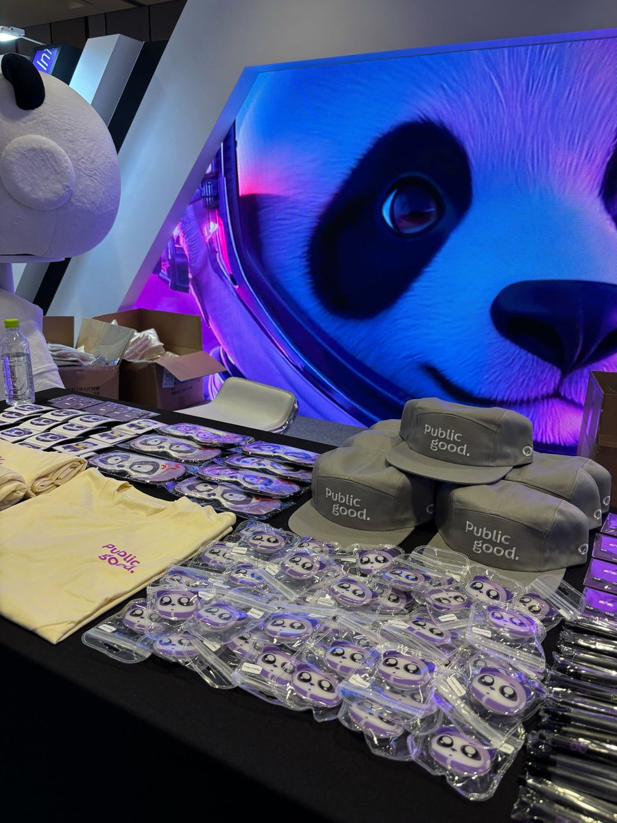 Highlights and Key Takeaways from Korea Blockchain Week. (KBW)

1. Robotics narrative is gaining huge interest; <a href="/peaq/">peaq</a> stood out with cute robots and a branded Cybertruck at the main event.

2. South Korean fintech and payment firms are actively exploring stablecoins and crypto