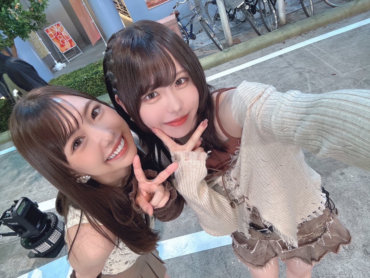 BCNOkaho's tweet photo. SKE48 35thSG
「Karma」リリースしました！🧡💛

初Wセンターのシングル曲です！
たくさんの方に愛される楽曲になりますように💖

特典は推しメン自引きしましたか？🤭💞
#SKE48 #Karma https://t.co/qaKEXfP0H0