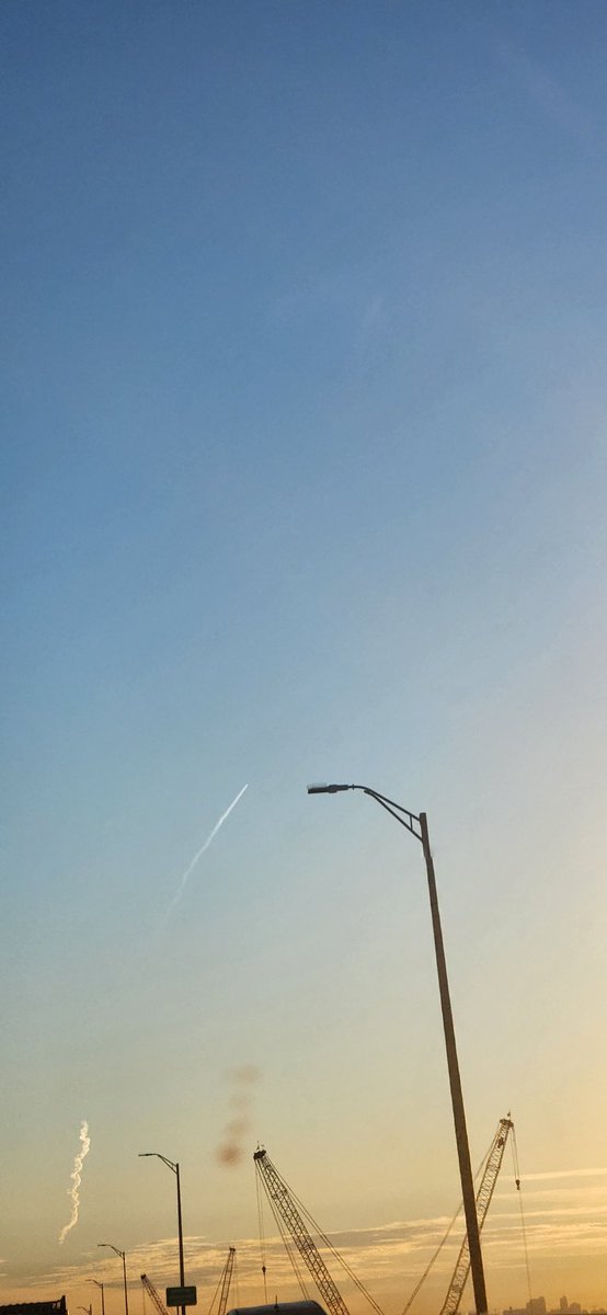PollockChanda1's tweet photo. @SpaceX I see it! https://t.co/PzX3jHxplK