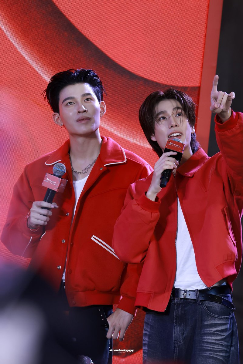 “ชี้นกเป็นนก ชี้ไม้เป็นไม้” 🤣

PONDPHUWIN WITH COKE

#COKERecycleMePondXPhuwin