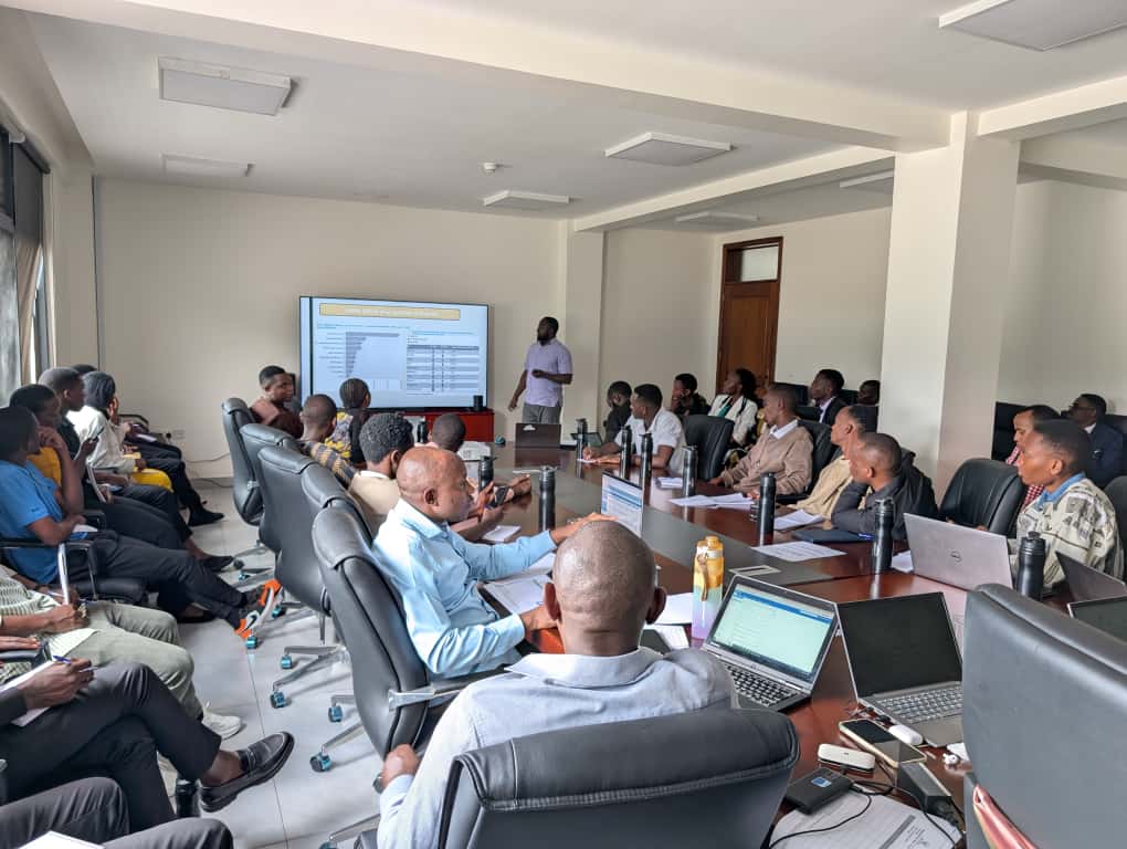 As UR-YWP, we were honored to attend REMA’s training on air quality &amp; ozone 🌿. Equipping youth with knowledge &amp; skills to be champions of clean air &amp; climate action in Rwanda. #CleanAir