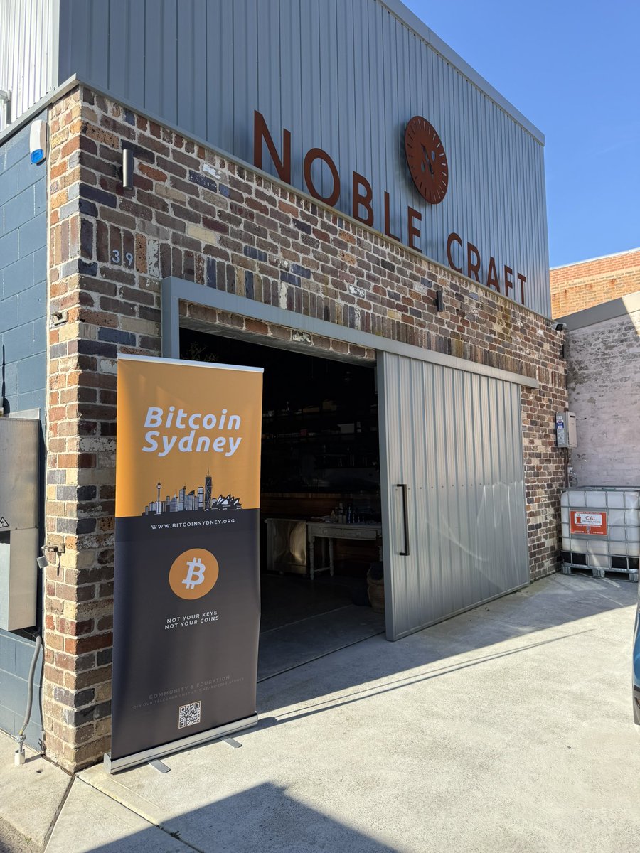 Hello.

Welcome to Bitcoin Sydney’s Northern Beaches social meetup.

Let’s pop inside! 👀