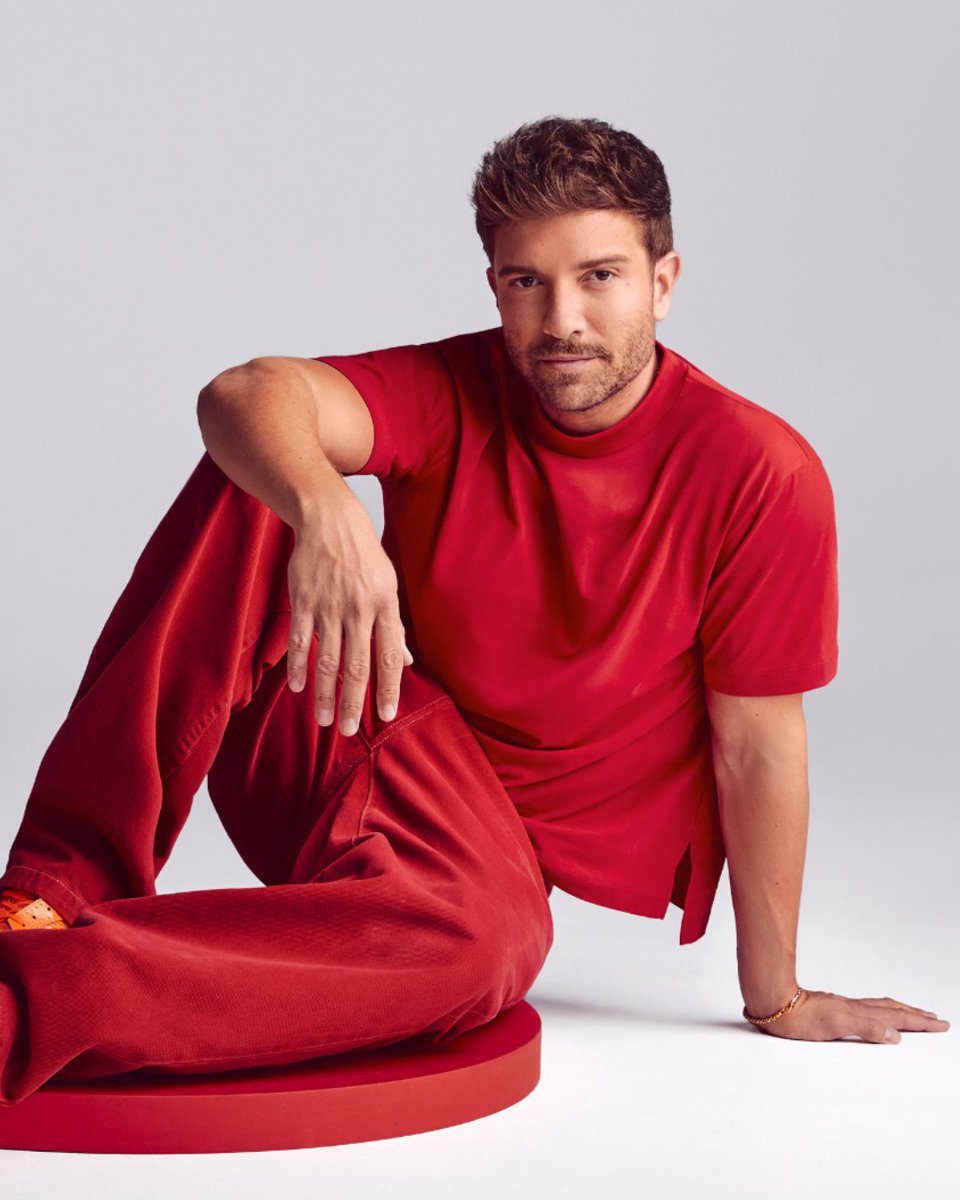 🎟️ YA a la VENTA las entradas para disfrutar de todos los temazos de PABLO ALBORÁN 🎟️
 El 12 de junio en la Plaza de España nos vamos a quedar sin voz 🤭🗣️
➡ Recuerda que los precios son dinámicos así que ¡corre y entra en iconicafest.com/pablo-alboran/

#ISSF26 #PabloAlboran
