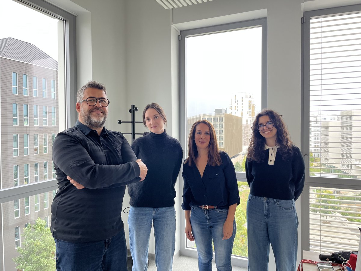 ✨ La direction déléguée de #CollExPersée est au complet !

 Une équipe dynamique pour animer, valoriser et développer le réseau du groupement au service de la #ScienceOuverte et de la #Recherche.