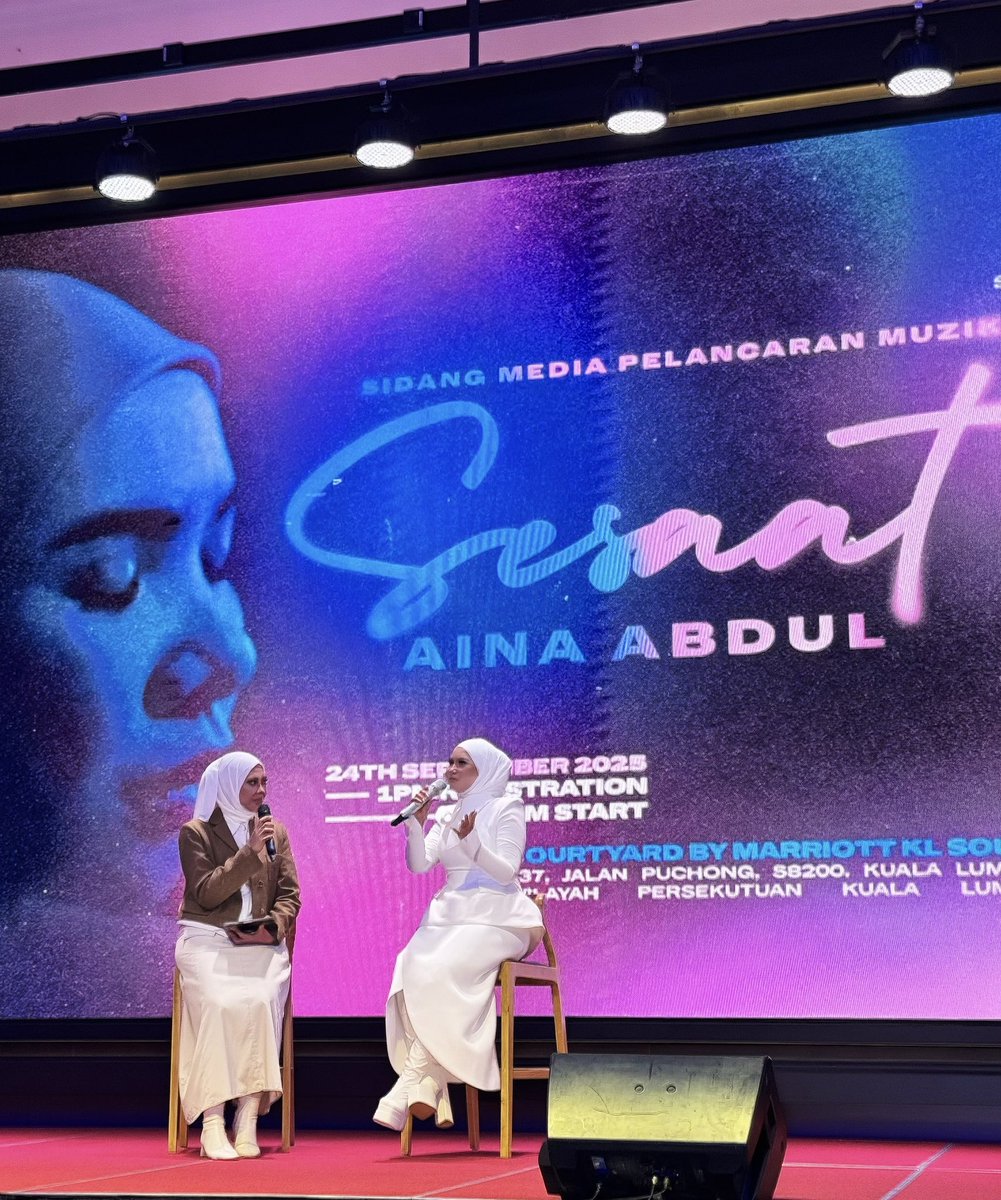 Aina Abdul secara rasminya melancarkan single “Sesaat” bersama rakan media!

📅 Release Date: 26/09/2025

Jangan lupa strim di semua platform muzik &amp; tonton official MV “Sesaat” ✨

Ainations… it’s coming soon!

#Sesaat #AinaAbdul #SesaatBersamaAinaAbdul